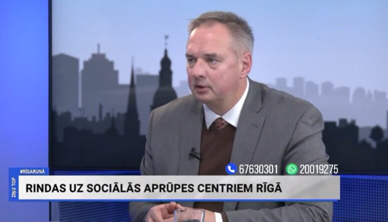 Rindas uz sociālās aprūpes centriem Rīgā