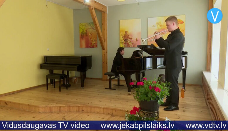 Jēkabpilī izskan pirmais Latvijas trompetes spēles izpildītāju konkurss “Trompetes balss”