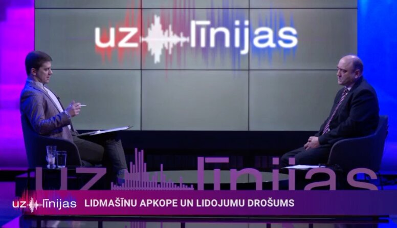 Kā gaismas un lāzeršovi apdraud lidmašīnu lidojumus