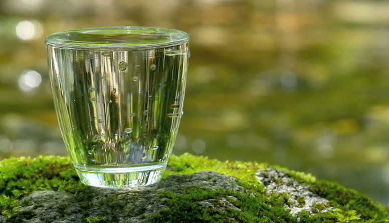 Cik vērtīgs un kvalitatīvs ir ūdens, kas iegūts no dziļurbuma?