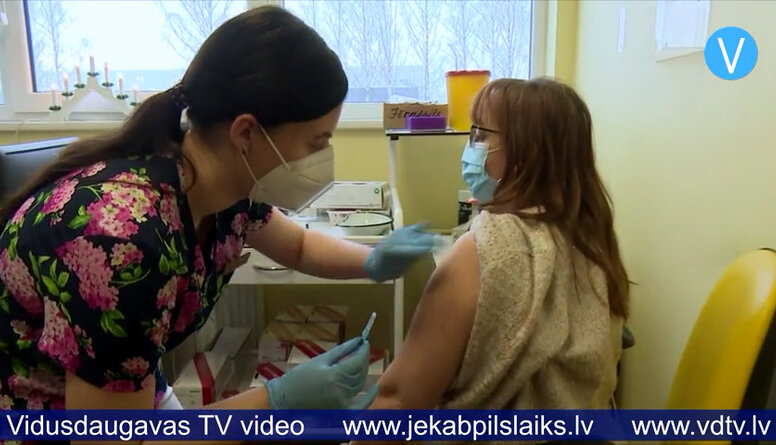 Jēkabpilī pret Covid-19 vakcinēsies 70 mediķi