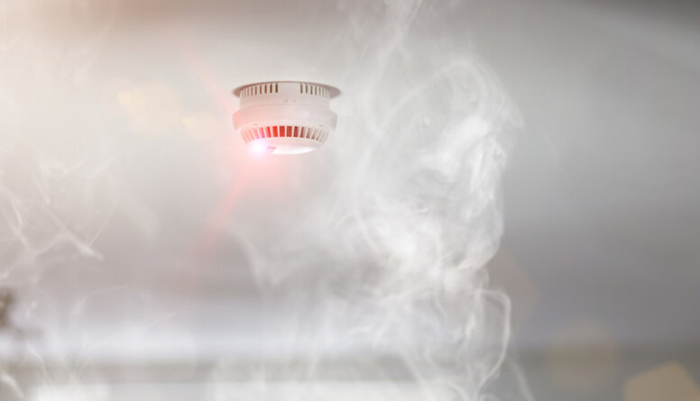 Ar 2020. gadu katrā mājā jābūt uzstādītiem dūmu detektoriem