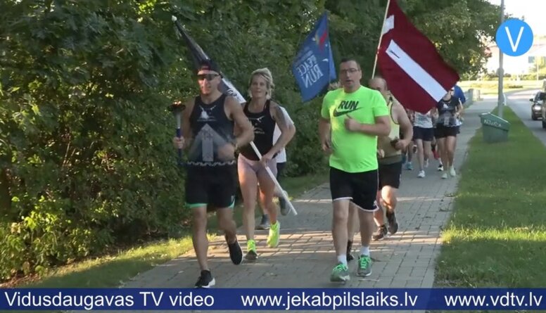 Jēkabpilī sagaida ceļojošo miera lāpu