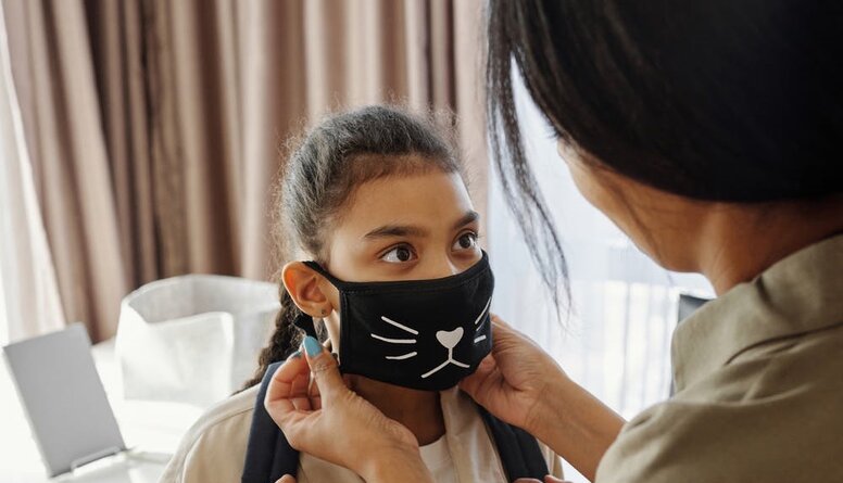 Meļņiks: Skolēniem jāmudina mājturībā nodarboties ar sejas masku radīšanu