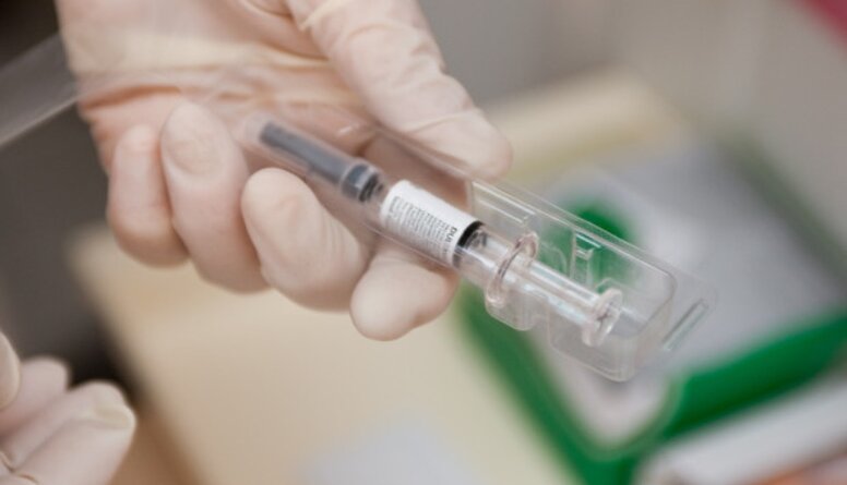 Muižnieks prognozē, kad varētu būt gaidāma Covid-19 vakcīna