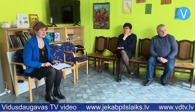 Jēkabpils seniori tikšanās laikā ar deputātiem diskutē par aktuālajām problēmām