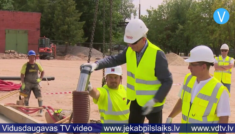 Iemūrē kapsulu jaunās Jēkabpils katlu mājas pamatos