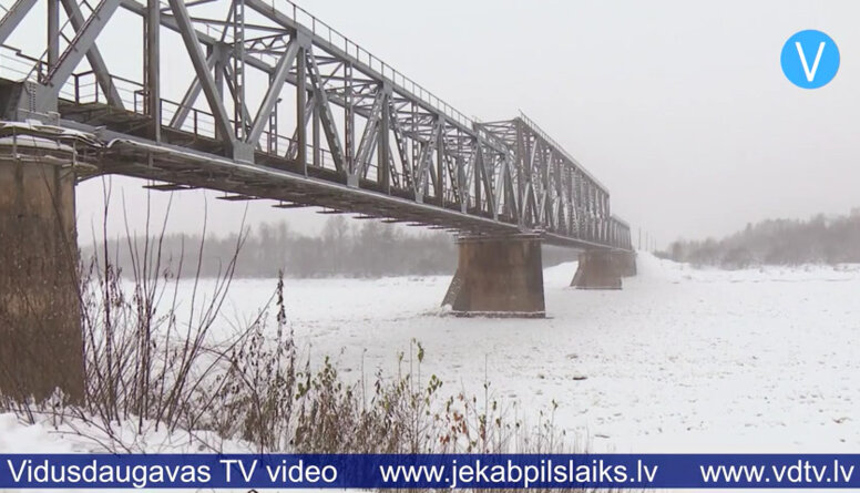 Vairākos Daugavas posmos ir ledus sablīvējumi, bet Jēkabpilī situācija mierīga