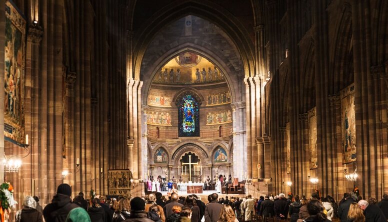Pirmo reizi 200 gados Parīzes Dievmātes katedrālē nesvinēs Ziemassvētkus