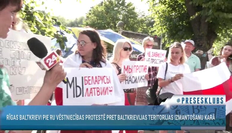 Rīgas baltkrievi protestē pret Baltkrievijas teritorijas izmantošanu karā