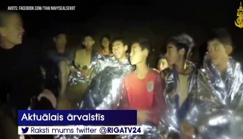 Taizemes futbolistu glābšana prasa upurus - miris pieredzējis nirējs