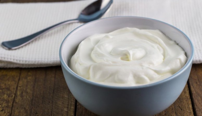 Kādus jogurtus ir vērtīgi iekļaut savā ēdienkartē?