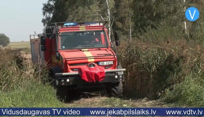 Jēkabpils novadā izcēlies pēdējā gada laikā lielākais meža ugunsgrēks