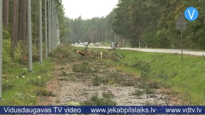 Gandrīz diennakts bez elektrības: jēkabpiliešiem traucēta arī ūdens apgāde un sakari
