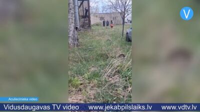 Jēkabpilieši satraukti par bērnu drošību tirdzniecības centra “Atpūta” teritorijā