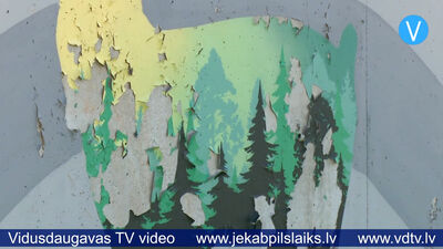 Pašvaldībā sola atjaunot sienas gleznojumu Jēkabpilī