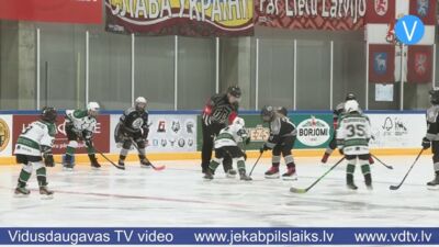 Ar bērnu hokeja turnīru Jēkabpilī sākas festivāls “Roks&hokejs”