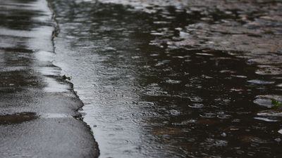Kā noris lietus notekūdeņu sistēmas sakārtošana Rīgā?
