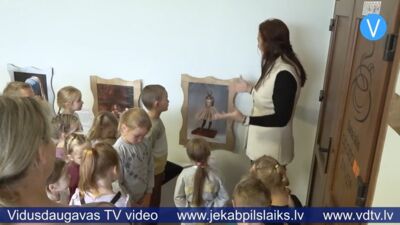 Salā bērni pirmo izstādes pieredzi gūst bez ierastā “neaiztiec!”