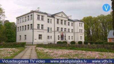 Liela daļa Jēkabpils skolu direktoru ir pirmspensijas vai pensijas vecumā.