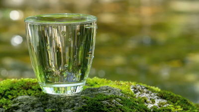Cik vērtīgs un kvalitatīvs ir ūdens, kas iegūts no dziļurbuma?