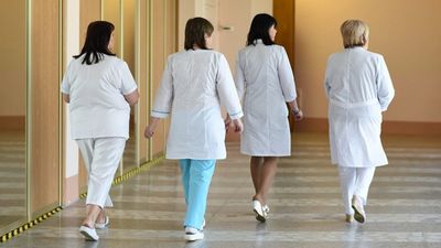 Zaržeckis: Slimnīcu darbinieku atalgojuma sistēma ir nepareiza pēc būtības