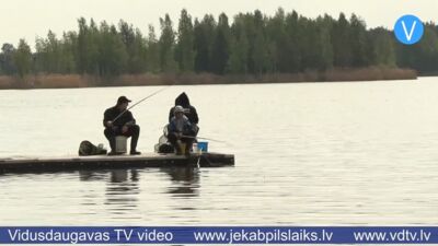Jēkabpilī copmaņi pludiņmakšķerēšanas sacensībās cīnās par katru gramu