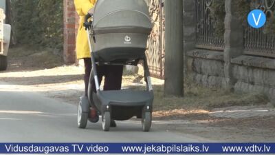 Daļa vecāku nevēlas vakcinēt savus bērnus pret infekcijas slimībām