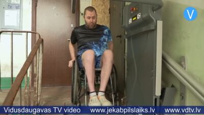 Kavējas mājokļu pielāgošana cilvēkiem ar invaliditāti
