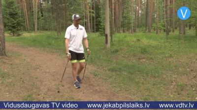 Nūjojot svarīga ir ne tikai stāja un pareizas roku kustības, bet arī smaids