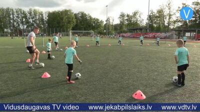 Mazie Jēkabpils futbolisti no pirmajām lielajām sacensībām atgriežas ar medaļām