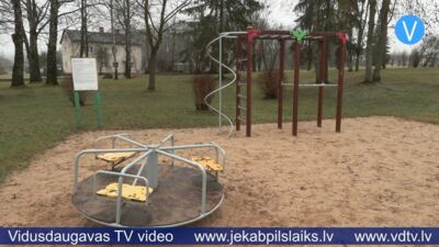 Konfektes deputātiem – pļaviņieši aicina sadzirdēt bērnu lūgumu