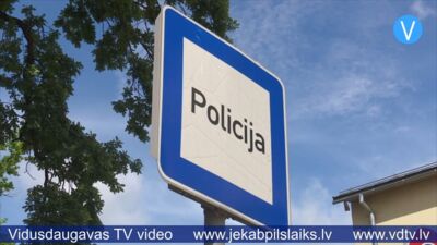 Aizstāvot jēkabpiliešu intereses, deputāts attopas policijas iecirknī