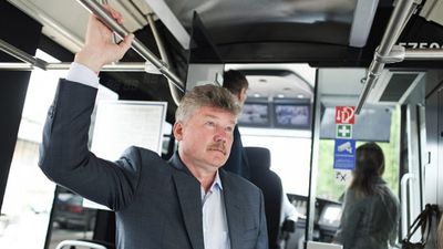 KNAB aizturējis sešas "Rīgas Satiksmes" amatpersonas - komentē Ašaradens