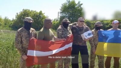 Jānis Slaidiņš personīgi nogādājis Latvijā saziedotos dronus Ukrainai