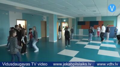 Jēkabpils 2. vidusskola atgriežas savās telpās – noņemtais apmetums izrādās nevajadzīgs