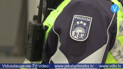 ROADPOL akcijas laikā Jēkabpilī jaunieša “BMW” nonāk CSDD inspektoru pārbaudē