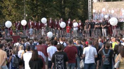11.09.2023 Latvijas basketbola izlases sagaidīšana pie Brīvības pieminekļa 2. daļa