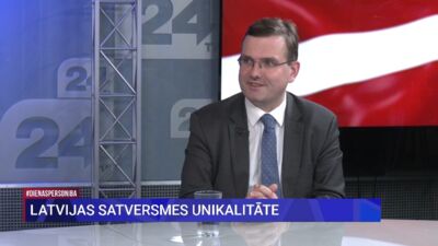 Satversme laika lokos