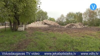 Tauta ziņo: Jēkabpilī, apdraudot iedzīvotājus, nojauc ūdenstorni