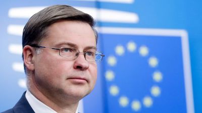 Viedoklis: Dombrovksis objektīvi ir labākais kandidāts Eiropas komisāra amatam