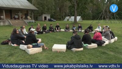 Baltijas mākslinieki Aknīstē sāk kopīgu laikmetīgās operas ceļu