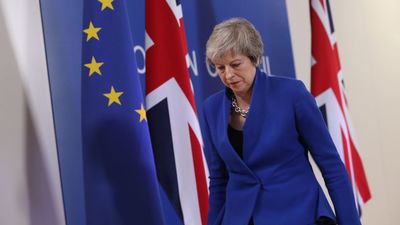 Britu ministri aicinājuši Meju atlikt "Brexit"