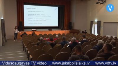 Iedzīvotājiem daudz bažu par plānoto vēja parku Mežāres un Vīpes pagastā