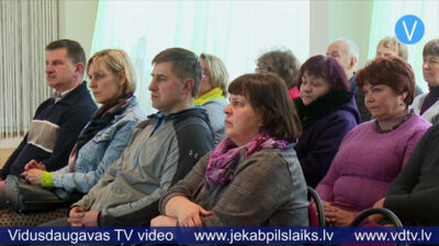 Vīpē aizvadīta iedzīvotāju tikšanās ar Jēkabpils novada domes pārstāvjiem