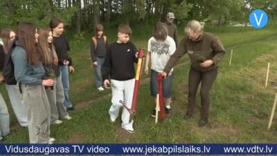 Jēkabpils Mežaparkā iestāda 170 kokus