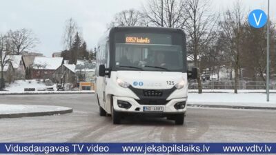 Aptaujā atklāj sabiedriskā transporta šoferu uzvedības pārkāpumus