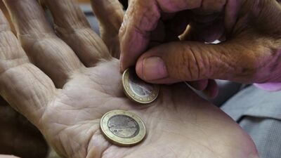Pensijas kā nabadzības pabalsts - pensiju skumjā nākotne?