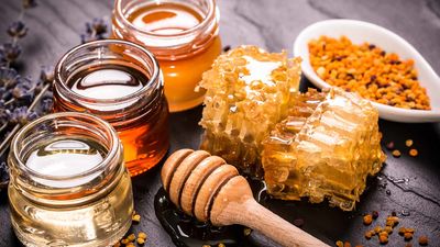 Metodes, kā pārbaudīt medus kvalitāti
