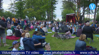 Jēkabpils pilsētas svētki sākas ar aktivitātēm baznīcās un Lindas Leen koncertu